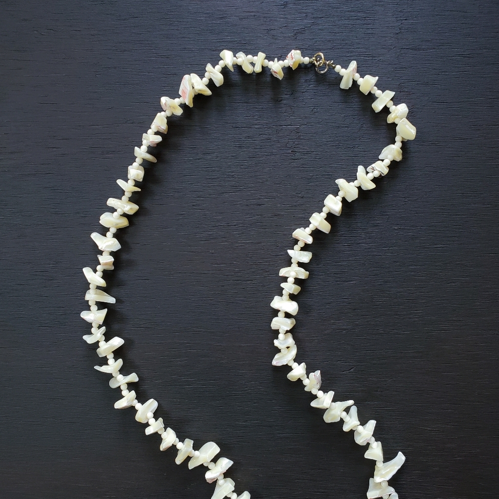 Vintage 36" Mother Of Pearl Shell Necklace - Picture 2 of 6